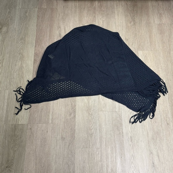 New C-Mode One Size Navy Knit Poncho Shawl Wrap - Picture 7 of 13